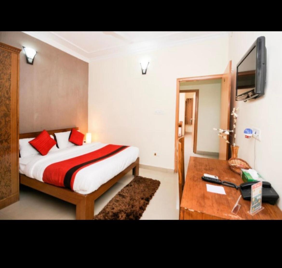 Hotel Samrat Neemrana Exterior photo